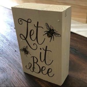 Bee party decor